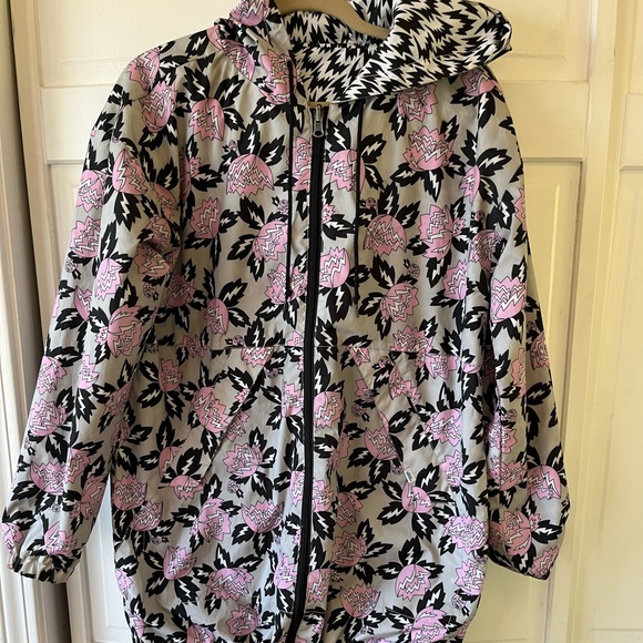 COPY - Vans Reversible Rain Jacket - Picture 3 of 5